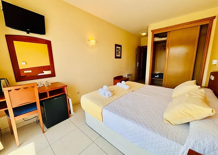 Hotel Atalaya II