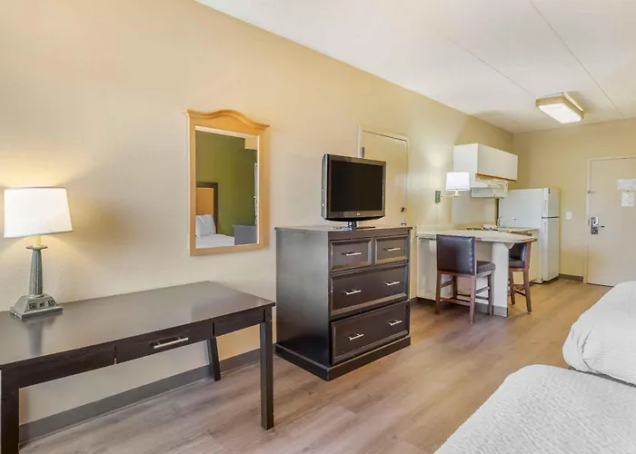 Extended Stay America Select Suites - Chicago - Lombard - Oakbrook
