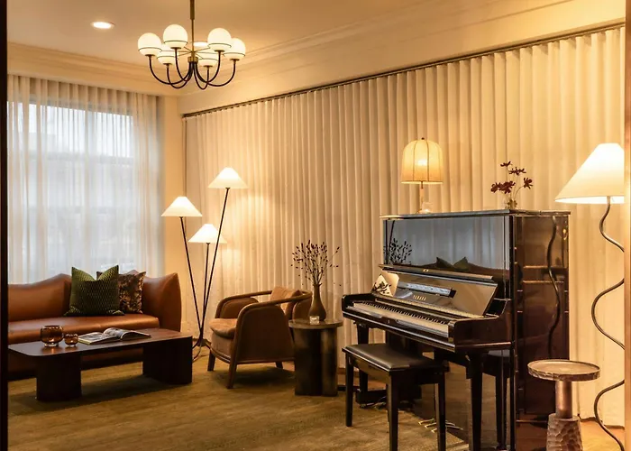 Hutton Hotel