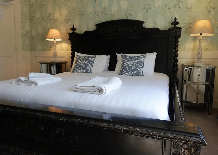One Holyrood Hotel & Cafe
