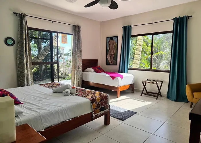 El Roble Nature Hotel&Lagoon