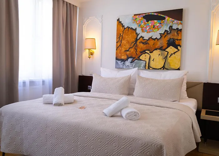 Hotel Attache L Contactless Check-In
