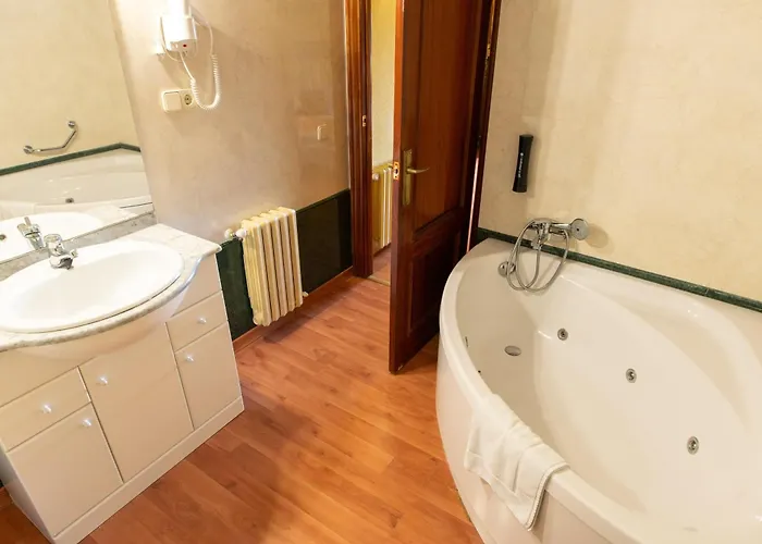 Hotel Rey Don Jaime