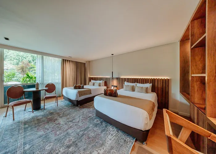 1616 Hotel