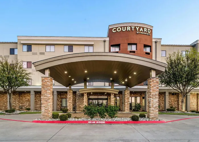 Courtyard West At Cityview