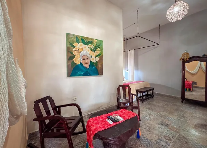 Casa Aluxes Hotel