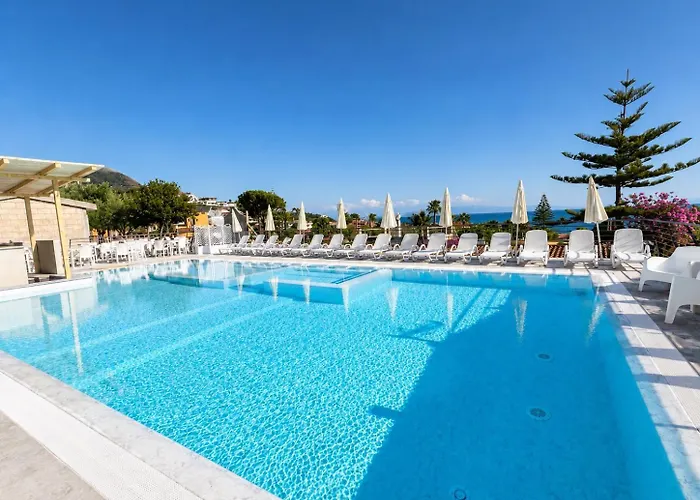 Ninfa Sul Mare Apartments - Piscina con Area Relax e Parcheggio Gratuito Capo Vaticano