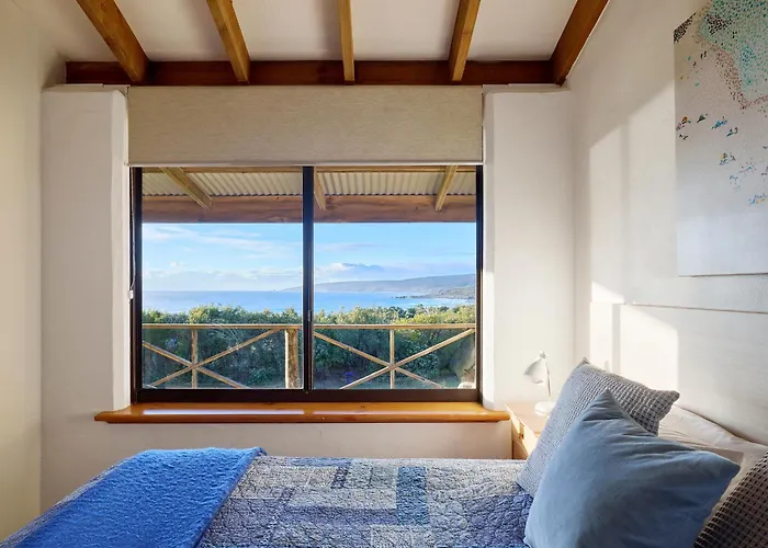 Chandlers Smiths Beach Villas