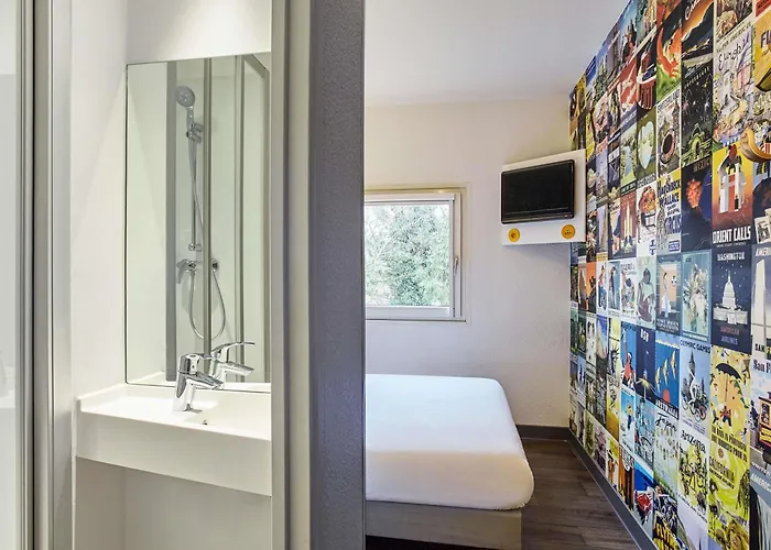 HOTEL F1 Lyon Genay Massieux