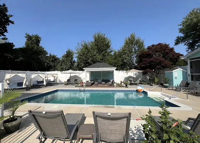 Mar Bella Boutique & Spa