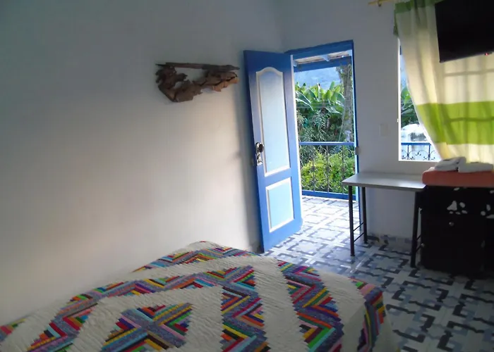 Vista Farallones Hostel