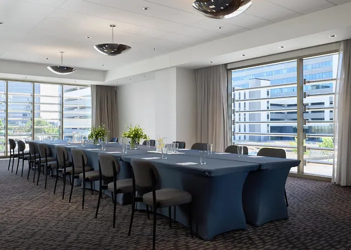 Kimpton Claret Hotel By Ihg
