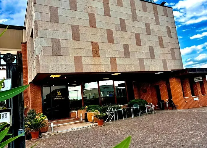 Hotel Cangrande Di Soave