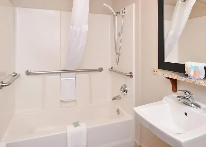 Best Western Plus Peak Vista Inn & Suites