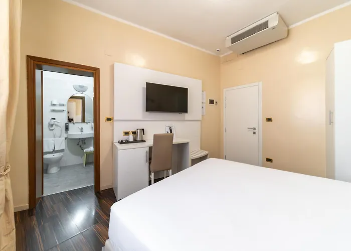 Hotel University