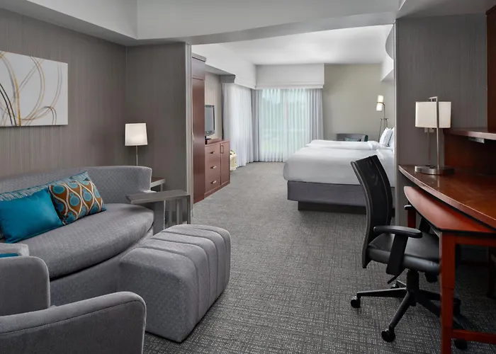 Courtyard By Marriott North/Triangle Town Center