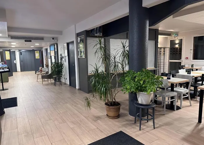 B&B HOTEL Auxerre Monéteau