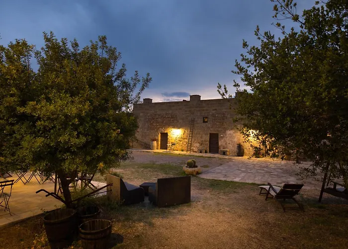 Antica Masseria Ficazzana - Tenuta