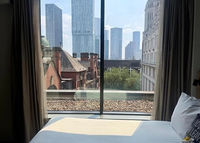 Moxy Manchester City Centre