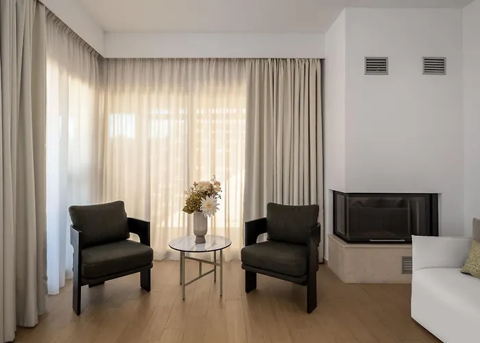 The 12Th City Hotel