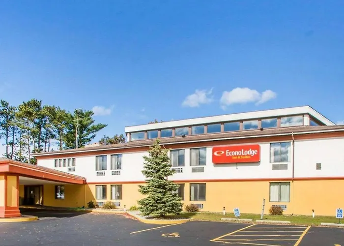 Econo Lodge Inn & Suites