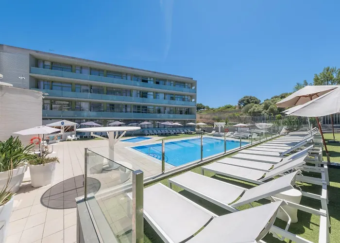 Apolo Suites Rentalmar