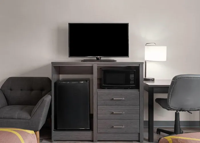 Super 8 By Wyndham Great Falls City Center