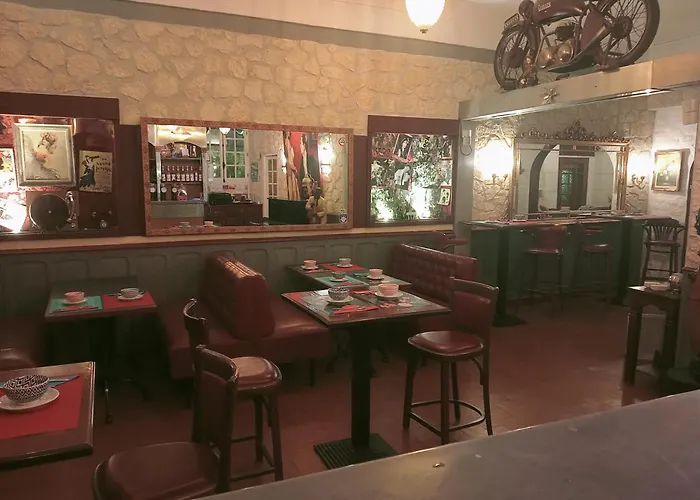 Hôtels pas chers à Saint-Amand-Mont-Rond