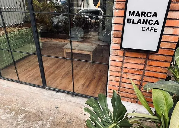Fardo Hotel Boutique en ibagué - Zona Cadiz - Recepción Digital 24H