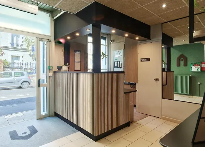 Campanile Paris Ouest
