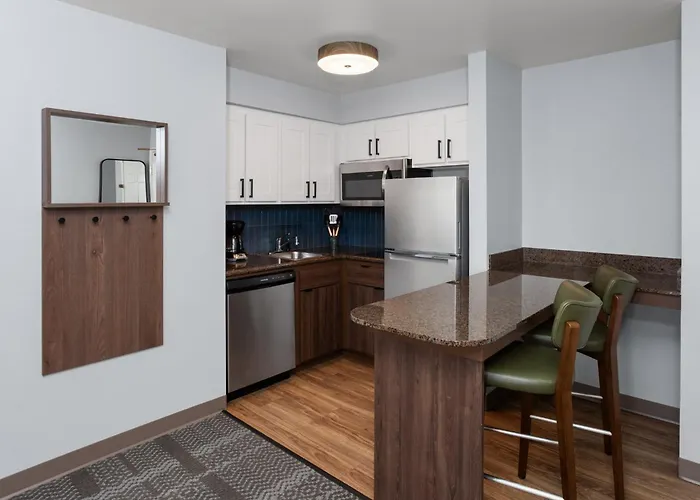 Staybridge Suites Lansing-Okemos By Ihg