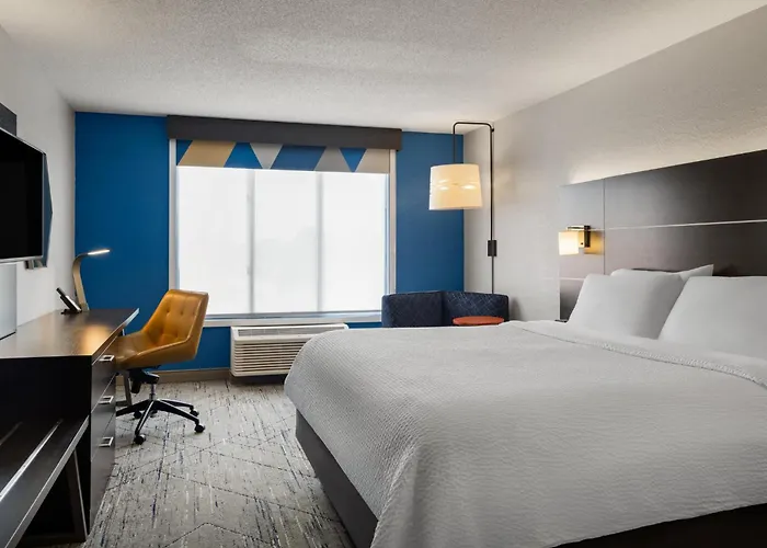 Holiday Inn Express & Suites -Des Moines By Ihg