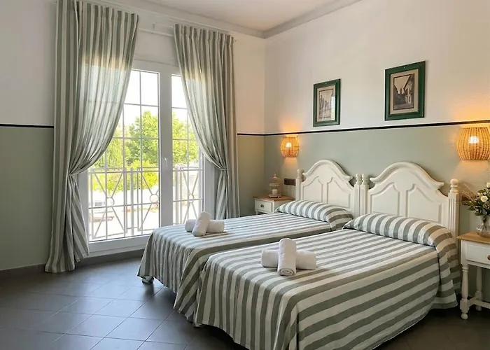 Hotel Mitra Crisálida Cabra