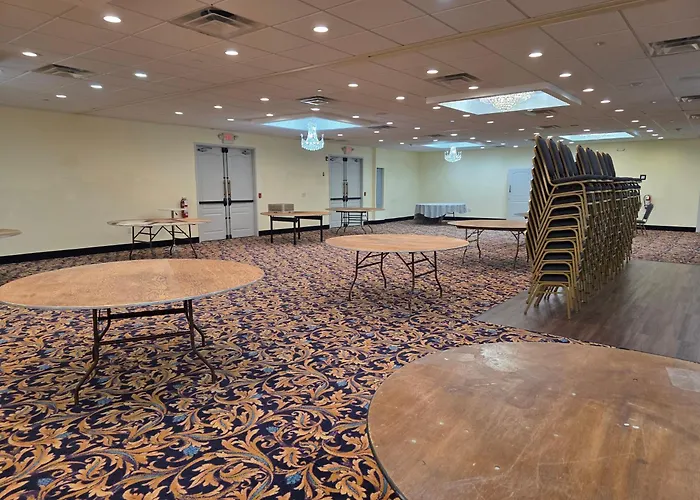 La Quinta Inn By Wyndham West Long Branch Nj Shore Area