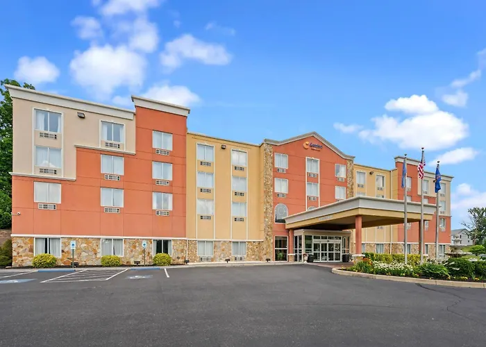 Comfort Suites Near Battlefield Visitor Center