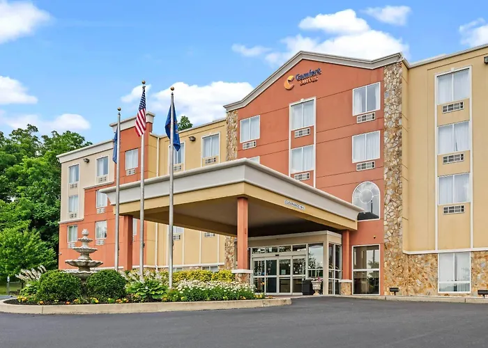Comfort Suites Near Battlefield Visitor Center