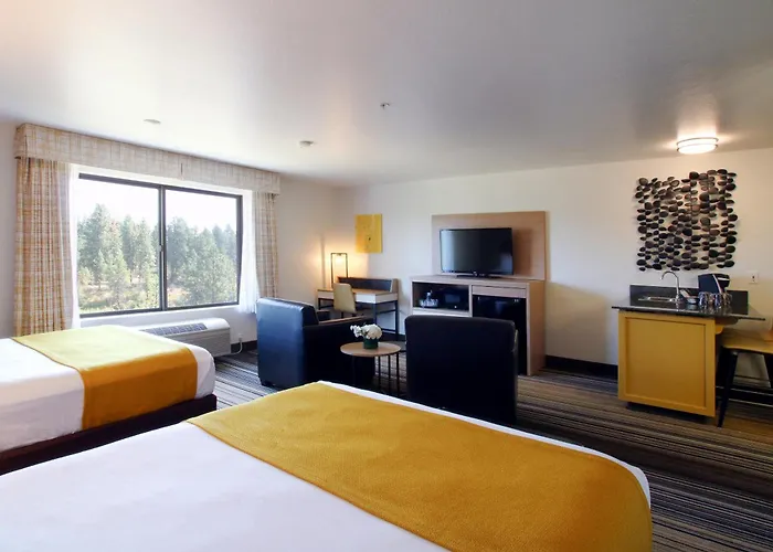 Oxford Suites