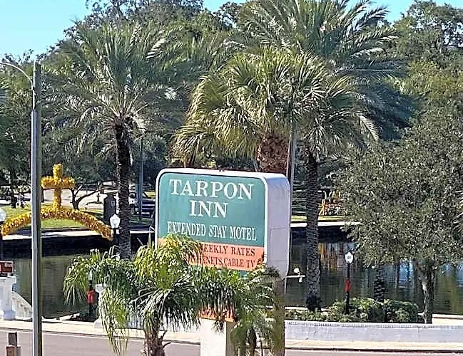 Tarpon Inn