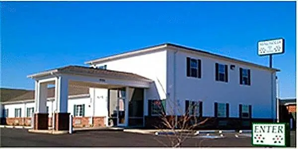 Magnolia Inn And Suites