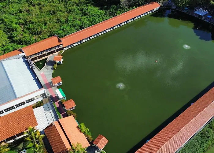 Resort Hotel Cajuína Náutico Club