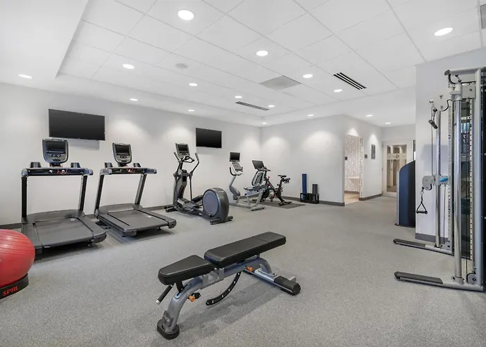 Home2 Suites By Hilton Queensbury Lake George