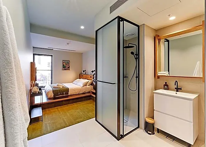 Central Club Hotel - North Melbourne
