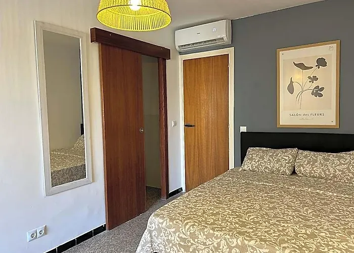 Zoo Loco Guest House