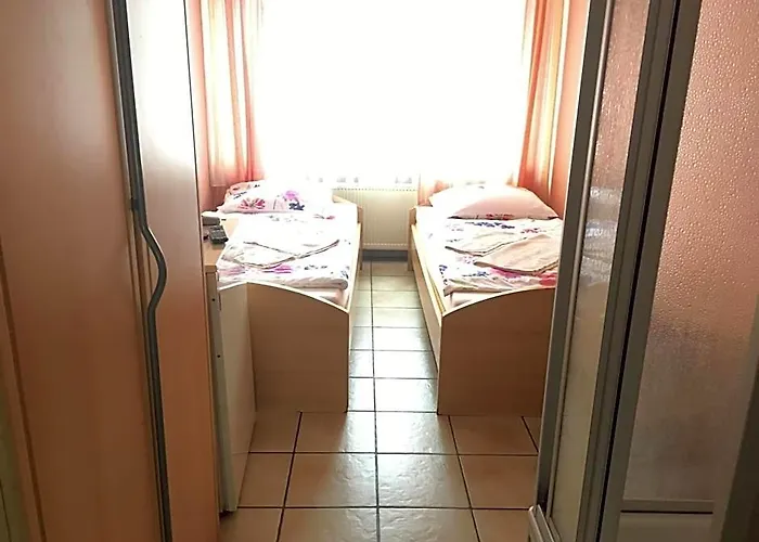Hotel Yans