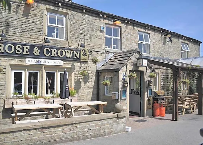 The Rose And Crown Hotel Huddersfield