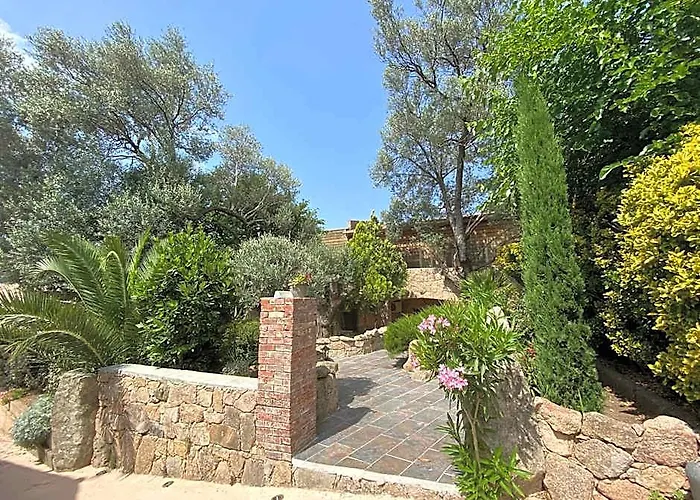 Hôtels pas chers à Figari (Corsica)
