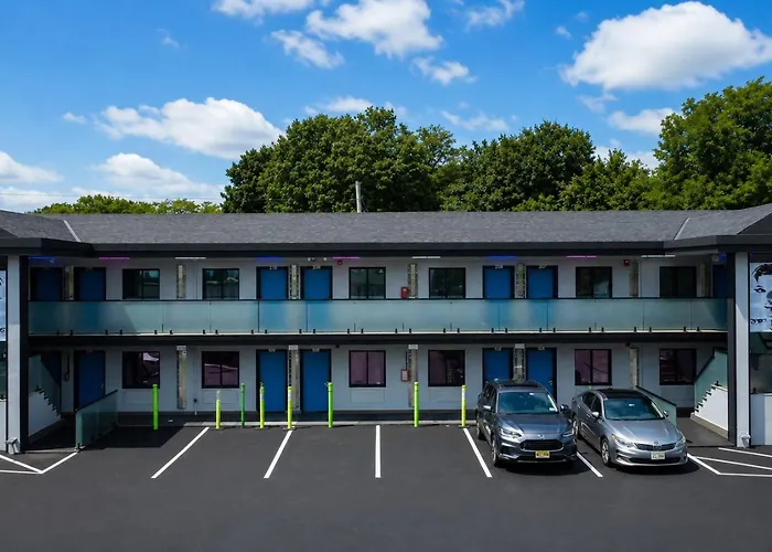 Opus Bronx Near Bay Plaza Mall