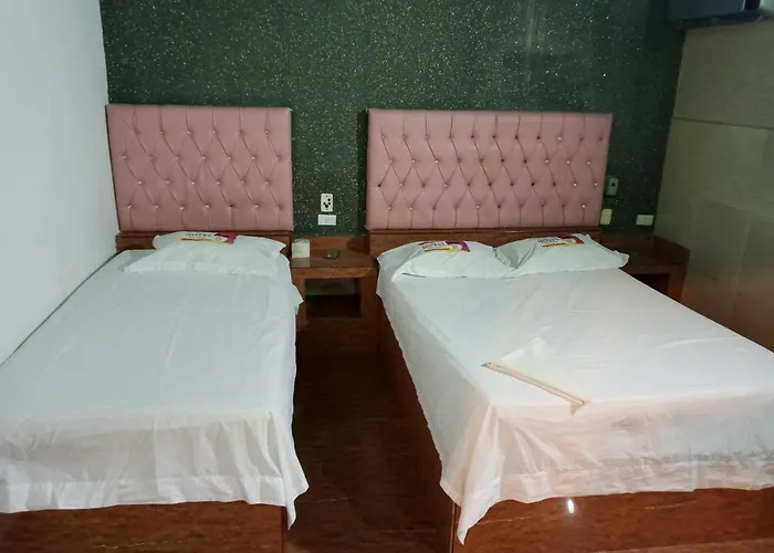 Hotel Flores Lucxon, Ca