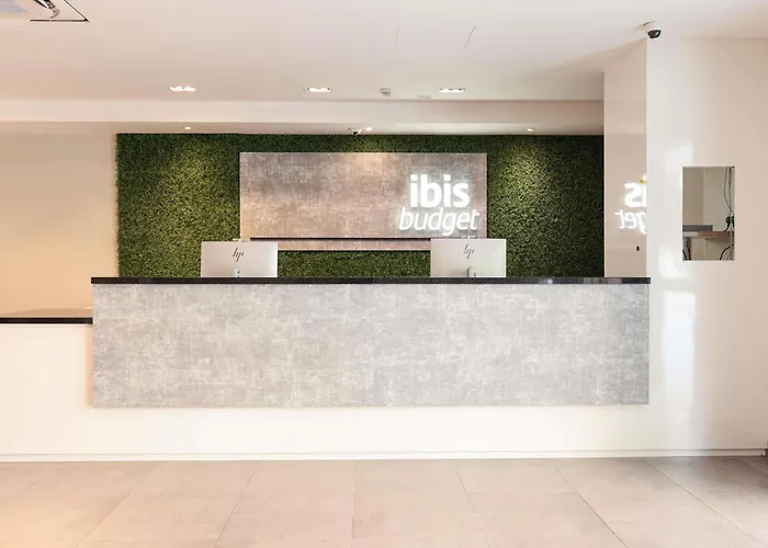 Ibis Budget Singapore Emerald