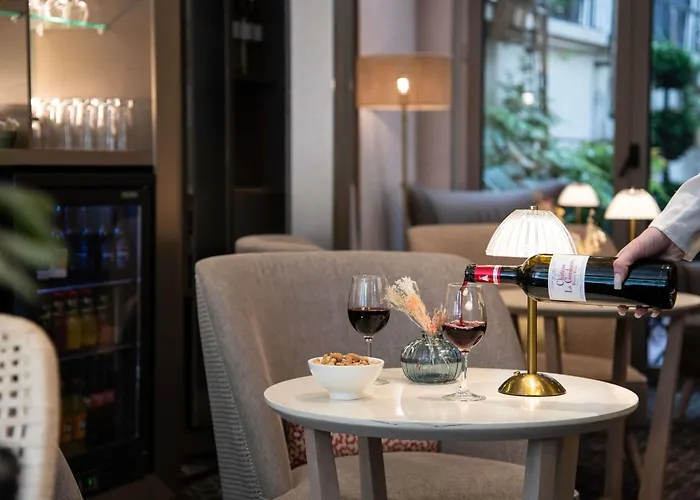 Mercure Paris Montparnasse Raspail